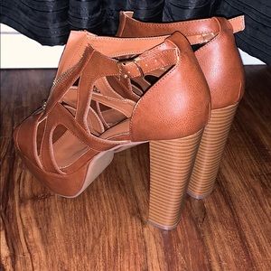 Brown Chunky heals